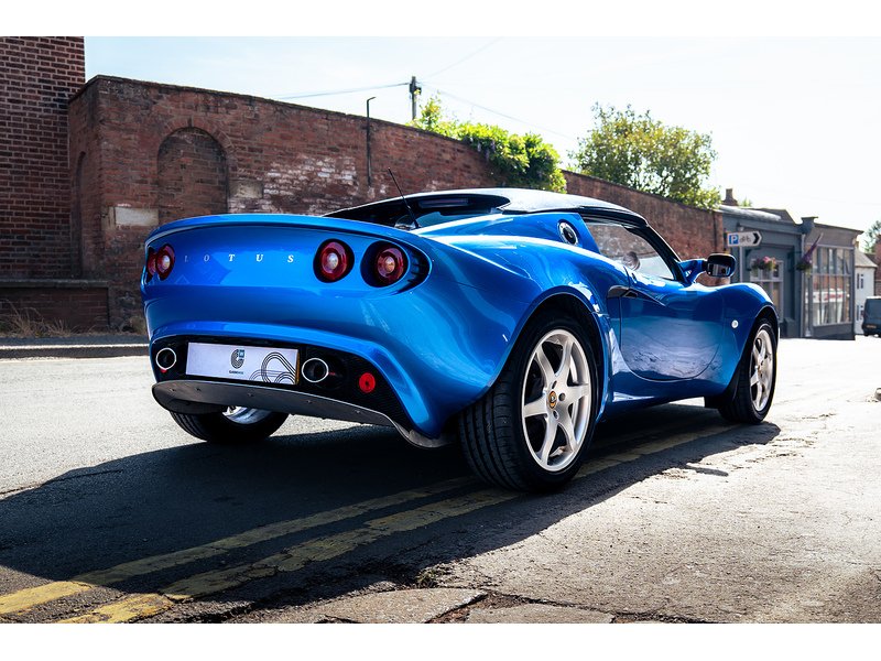 Lotus 1.8 Convertible 2dr Petrol Manual (168 g/km, 120 bhp)