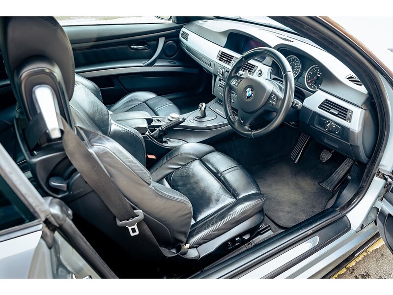BMW 4.0 V8 Convertible 2dr Petrol DCT Euro 4 (420 ps)