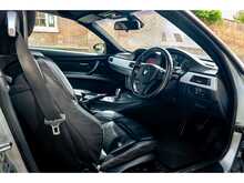 BMW M3 V8 