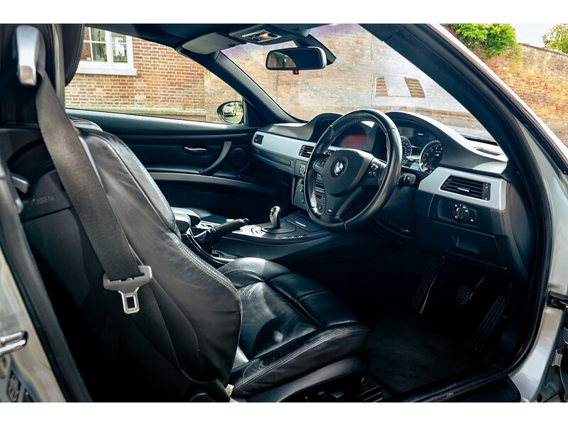 BMW 4.0 V8 Convertible 2dr Petrol DCT Euro 4 (420 ps)