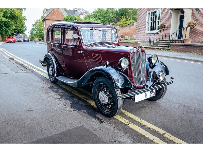 Morris  Saloon 918cc Pre-War British Classic