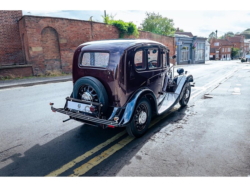 Morris  Saloon 918cc Pre-War British Classic