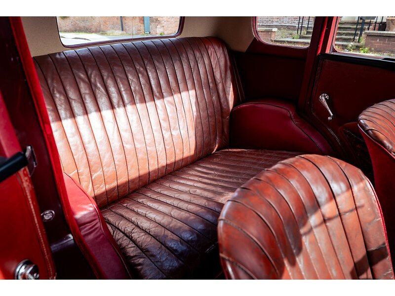 Morris  Saloon 918cc Pre-War British Classic