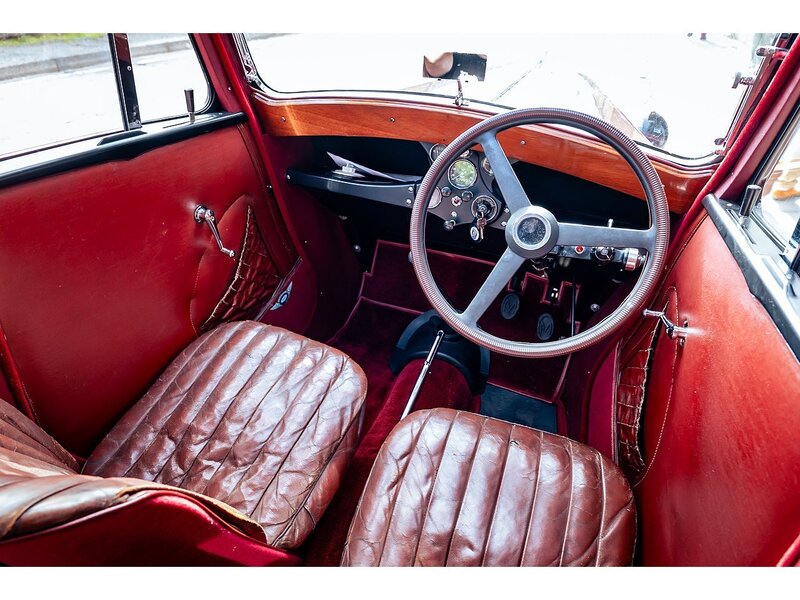 Morris  Saloon 918cc Pre-War British Classic