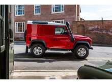 Land Rover Defender 90 TDCi 
