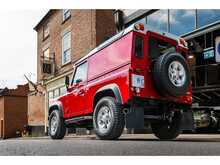Land Rover Defender 90 TDCi 
