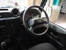 Land Rover Defender 110  