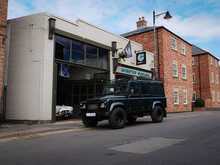 Land Rover Defender 110  
