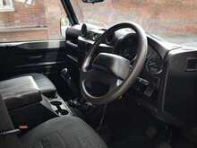 Land Rover Defender 110  