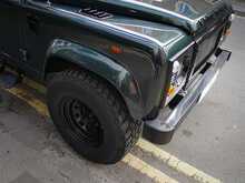 Land Rover Defender 110  