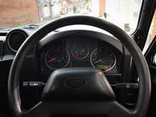 Land Rover Defender 110  