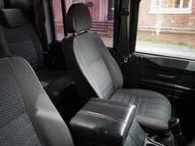Land Rover Defender 110  