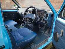 Nissan Pickup  