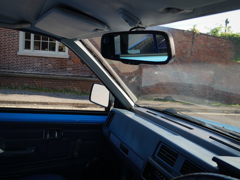 Nissan  D21 Pathfinder Pickup 2.4 Manual Petrol