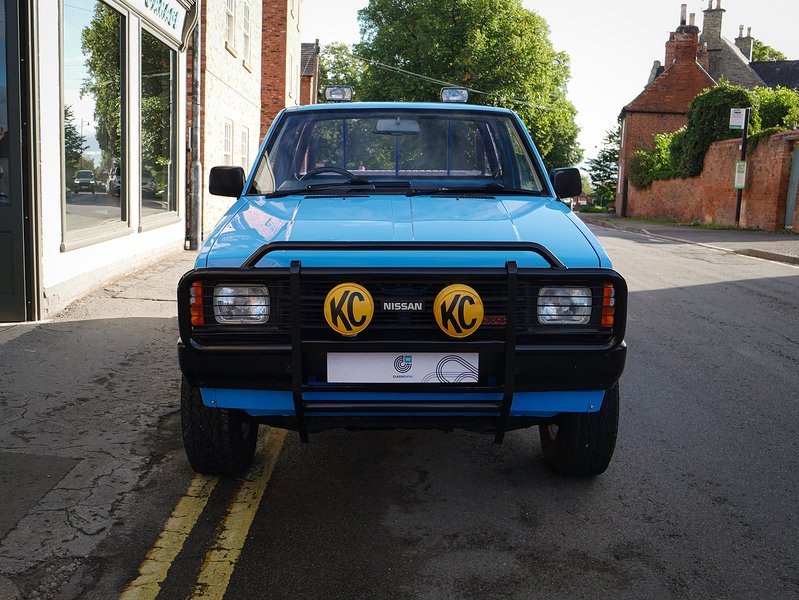 Nissan  D21 Pathfinder Pickup 2.4 Manual Petrol