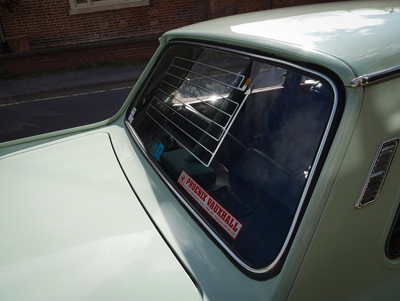 Vauxhall 1966 Vauxhall Viva HA 90 Deluxe