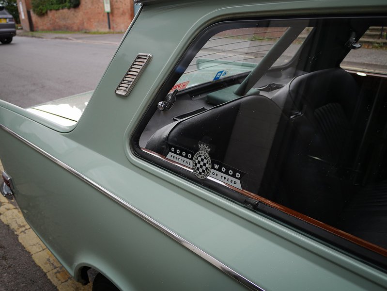 Vauxhall 1966 Vauxhall Viva HA 90 Deluxe