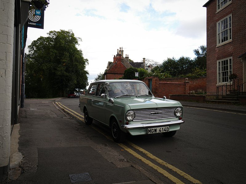 Vauxhall 1966 Vauxhall Viva HA 90 Deluxe