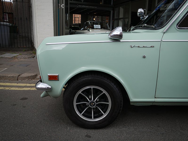 Vauxhall 1966 Vauxhall Viva HA 90 Deluxe