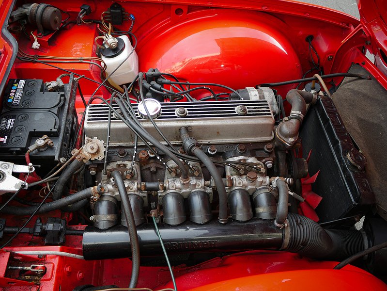 Triumph 1973 Triumph TR6 CR manual O/D 