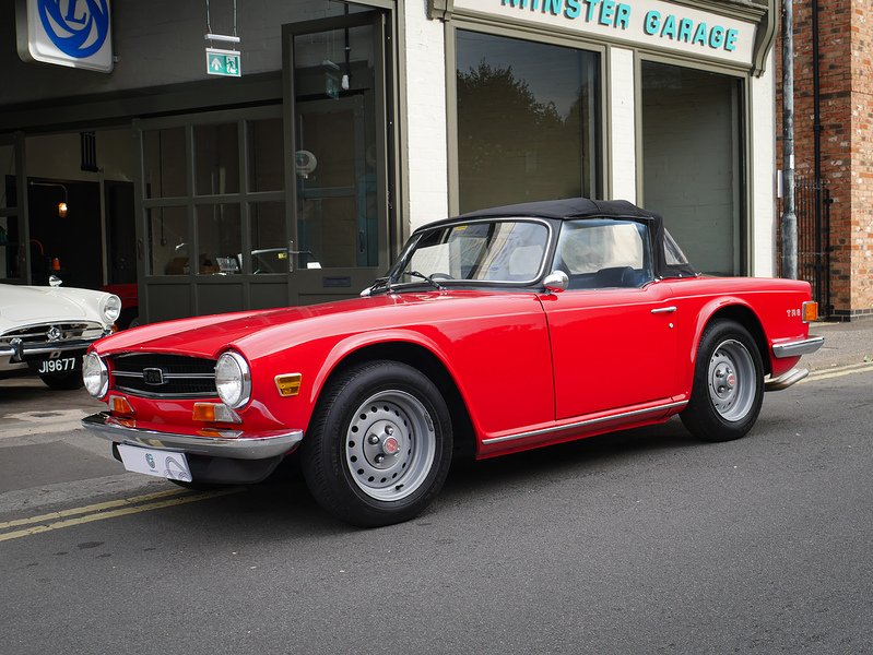 Triumph 1973 Triumph TR6 CR manual O/D 