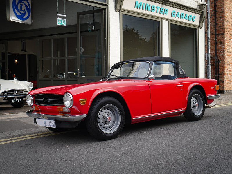 Triumph 1973 Triumph TR6 CR manual O/D 