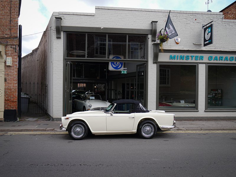 Triumph  Convertible 2.1 Petrol