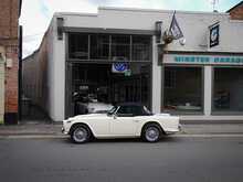 Triumph TR4a  