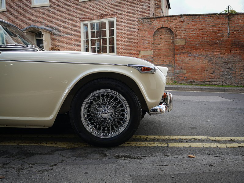 Triumph  Convertible 2.1 Petrol