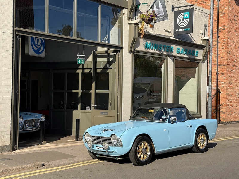 Triumph 1962 Triumph TR4 manual O/D fast road