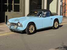Triumph TR4  