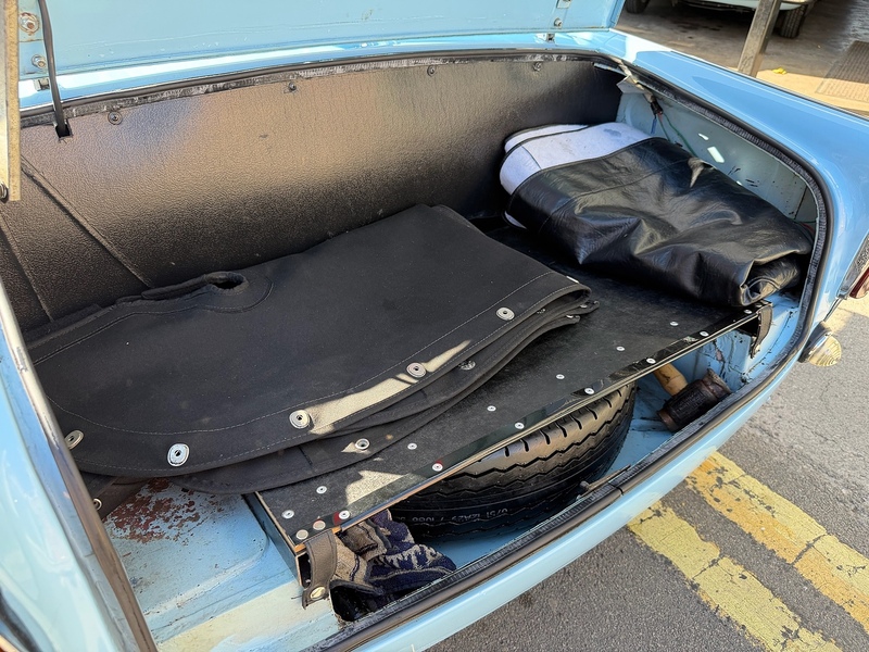 Triumph 1962 Triumph TR4 manual O/D fast road