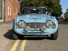 Triumph TR4  