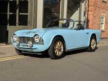 Triumph TR4  