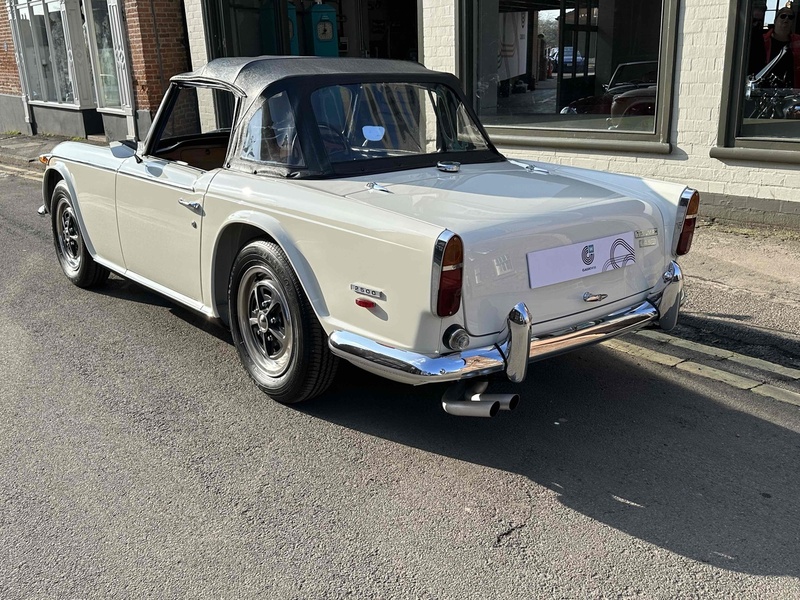Triumph 1968 Triumph TR5 PI manual O/D