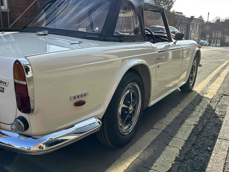 Triumph 1968 Triumph TR5 PI manual O/D
