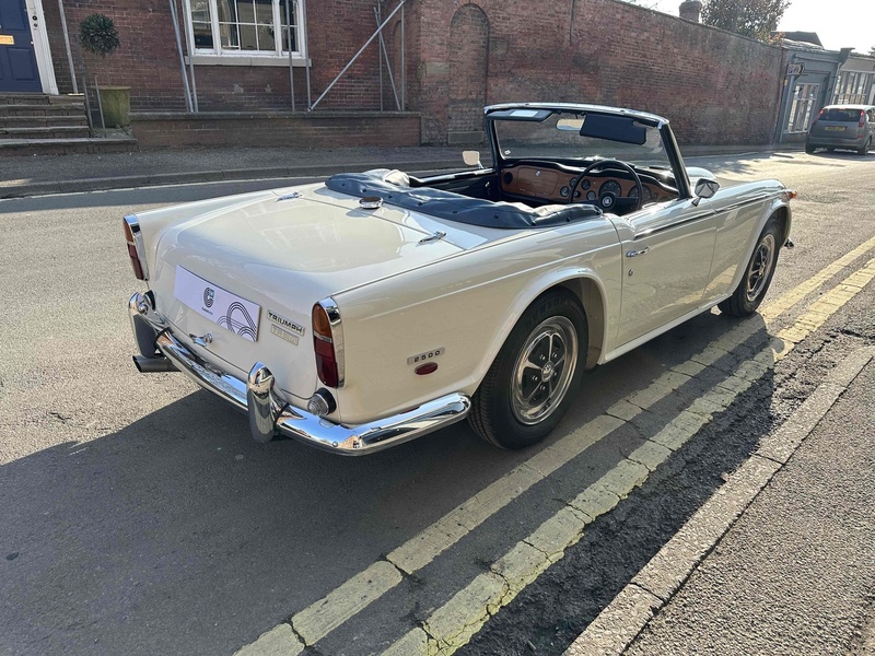 Triumph 1968 Triumph TR5 PI manual O/D