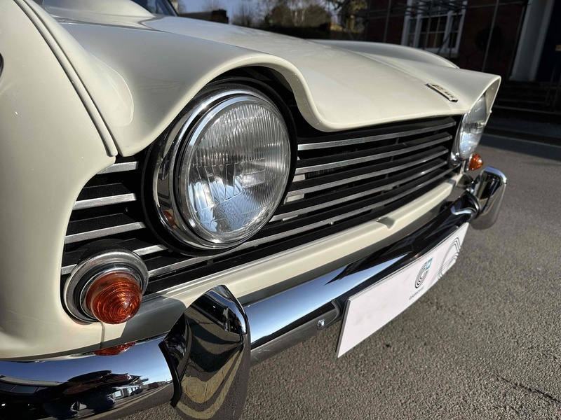 Triumph 1968 Triumph TR5 PI manual O/D