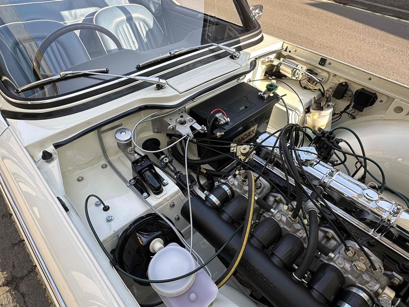 Triumph 1968 Triumph TR5 PI manual O/D