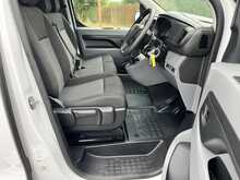 Peugeot Expert BlueHDi 1400 Professional Premium Long Panel Van LWB Euro 6 (s/s) 6dr - U1381