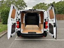 Vauxhall Vivaro Turbo D 2900 Dynamic L2 H1 Euro 6 (s/s) 6dr - U1397
