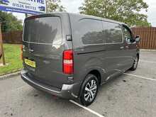 Toyota ProAce 2.0D D Design Medium Panel Van MWB Euro 6 6dr - U1408