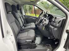 Renault Trafic dCi ENERGY 30 Business+ SWB Standard Roof Euro 6 (s/s) 5dr - U1430