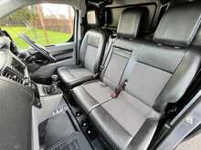 Vauxhall Vivaro Turbo D 3100 Sportive L2 H1 Euro 6 (s/s) 5dr - U1451