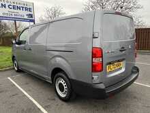 Vauxhall Vivaro Turbo D 3100 Dynamic L2 H1 Euro 6 (s/s) 6dr - U1495