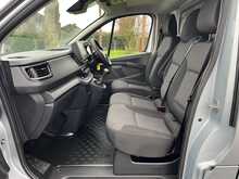 Renault Trafic dCi Blue LL30 Business+ L2 H1 Euro 6 (s/s) 5dr - U1501