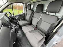 Renault Trafic dCi Blue LL30 Business+ L2 H1 Euro 6 (s/s) 5dr - U1501