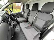 Renault Trafic dCi Blue LL30 Business+ L2 H1 Euro 6 (s/s) 5dr - U1516