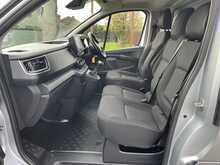 Renault Trafic dCi Blue LL30 Sport L2 H1 Euro 6 (s/s) 5dr - U1518