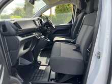 Peugeot Expert BlueHDi 1000 Professional Premium + Standard Panel Van MWB Euro 6 (s/s) 6dr - U1543